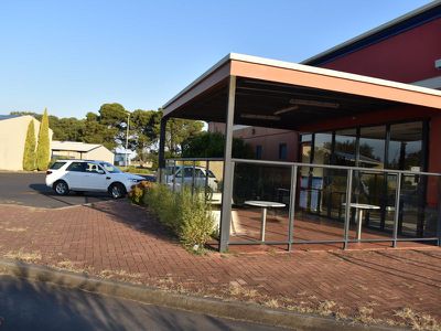 2 Adelaide Rd, Millicent