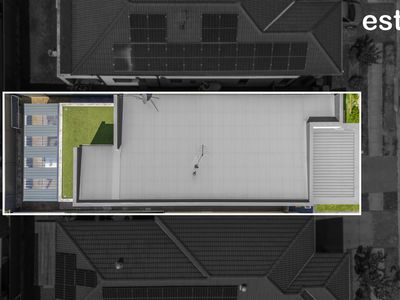 230 Greenview Parade, The Ponds