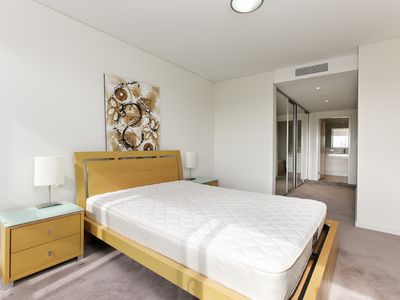903 / 30 The Circus, Burswood