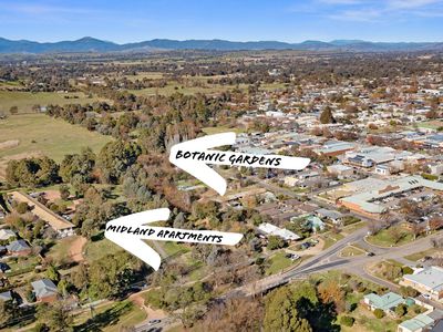 1 / 5 Midland Highway, Mansfield