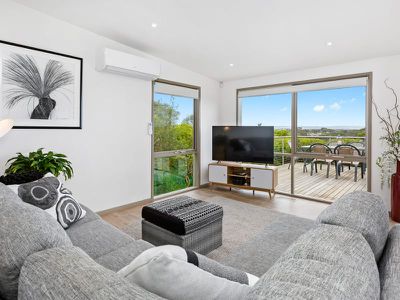 69 Avon Road, Rye