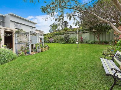 5 Gardeners Crescent, Shellharbour