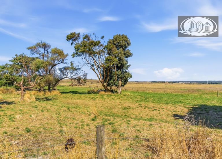 138 Oakleys Road, Portland