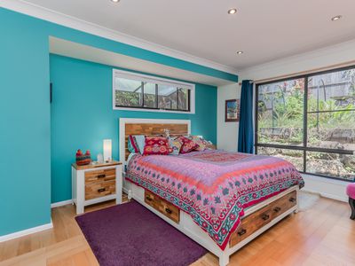 18 Flinders Way, Ocean Shores