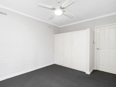 3 / 4 Villiers Street, Yokine