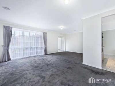 26 Waverley Park Drive, Cranbourne North