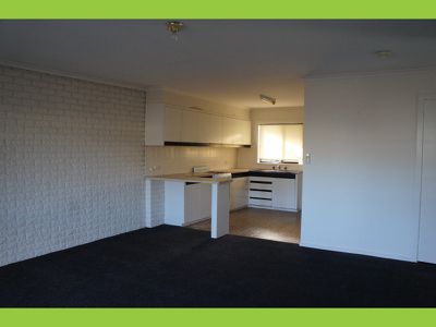 4 / 17 Stawell Road, Horsham