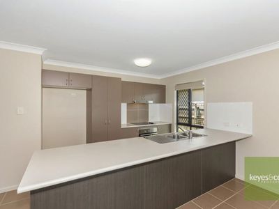 6 Truman Way, Mount Louisa