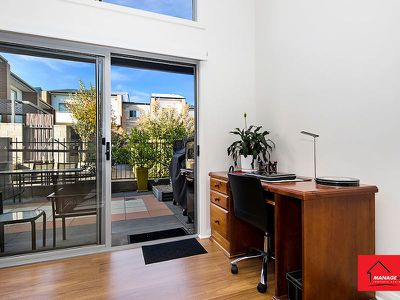 19 / 98 Henry Kendall Street, Franklin