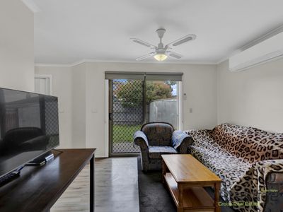 14 Brecon Nook, Craigieburn