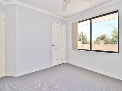 17 Forward Street , Baldivis