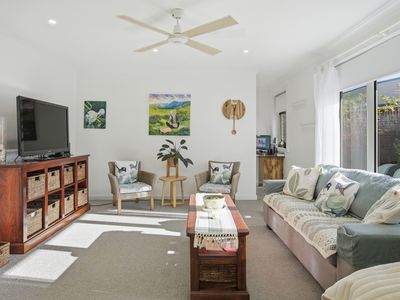 24 Longford Close, Longford