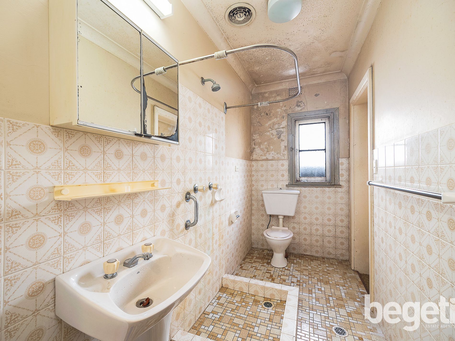 38 Robinson Street, Croydon