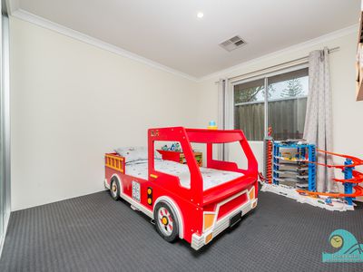 8 Compass Circle, Yanchep