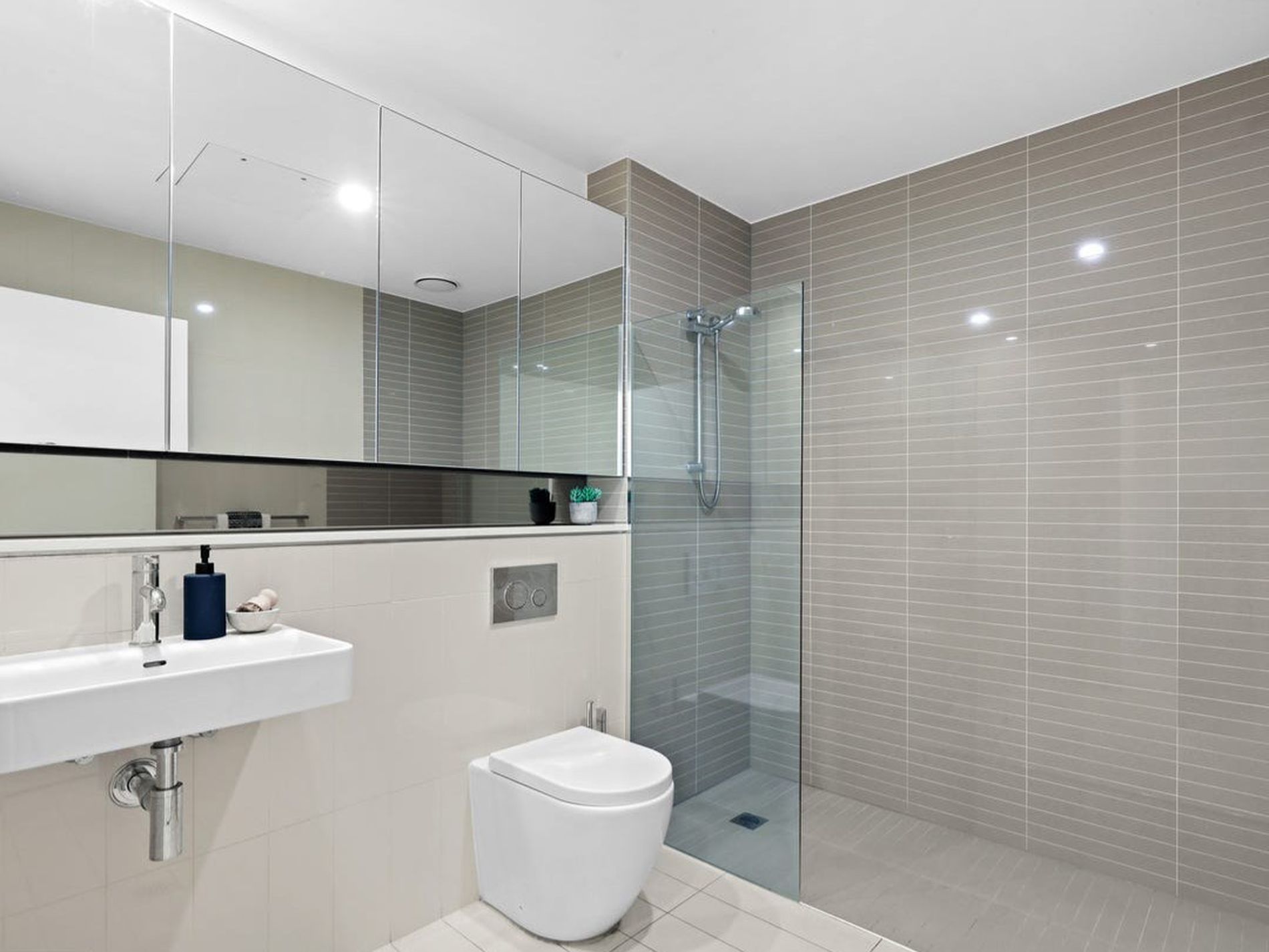 5 Link Road, Zetland