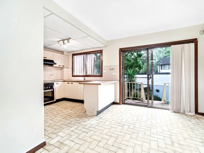 3 / 40 Carnavon Crescent, Georges Hall