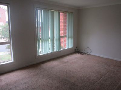 1 / 7 Campaspe Circuit, Albion Park