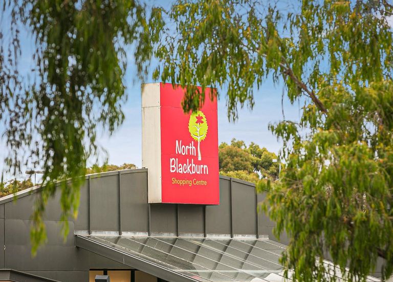 28 Koonung Road, Blackburn North