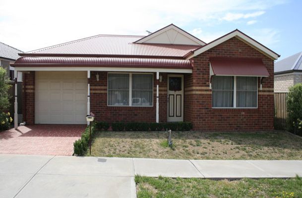 6 Oakville Place, Craigieburn