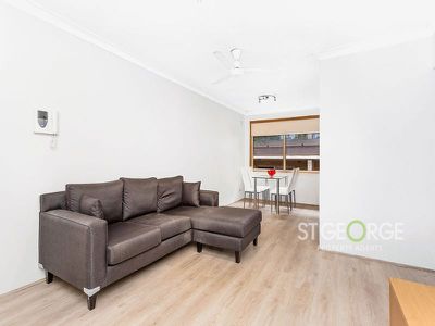 8 / 29 Oxford Street, Mortdale