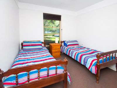 6 Coonawarra Court, Ocean Shores