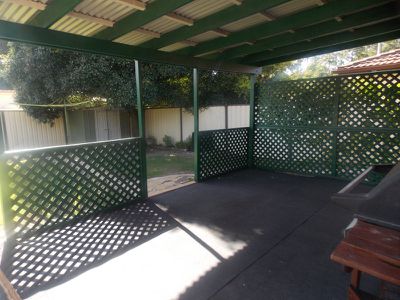 2 Yuranga Avenue, Lisarow
