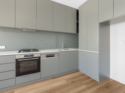 6 / 12 Irvine Crescent, Brunswick West