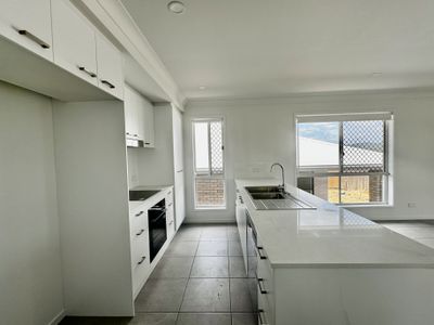 20 Carnarvon Dr, South Ripley