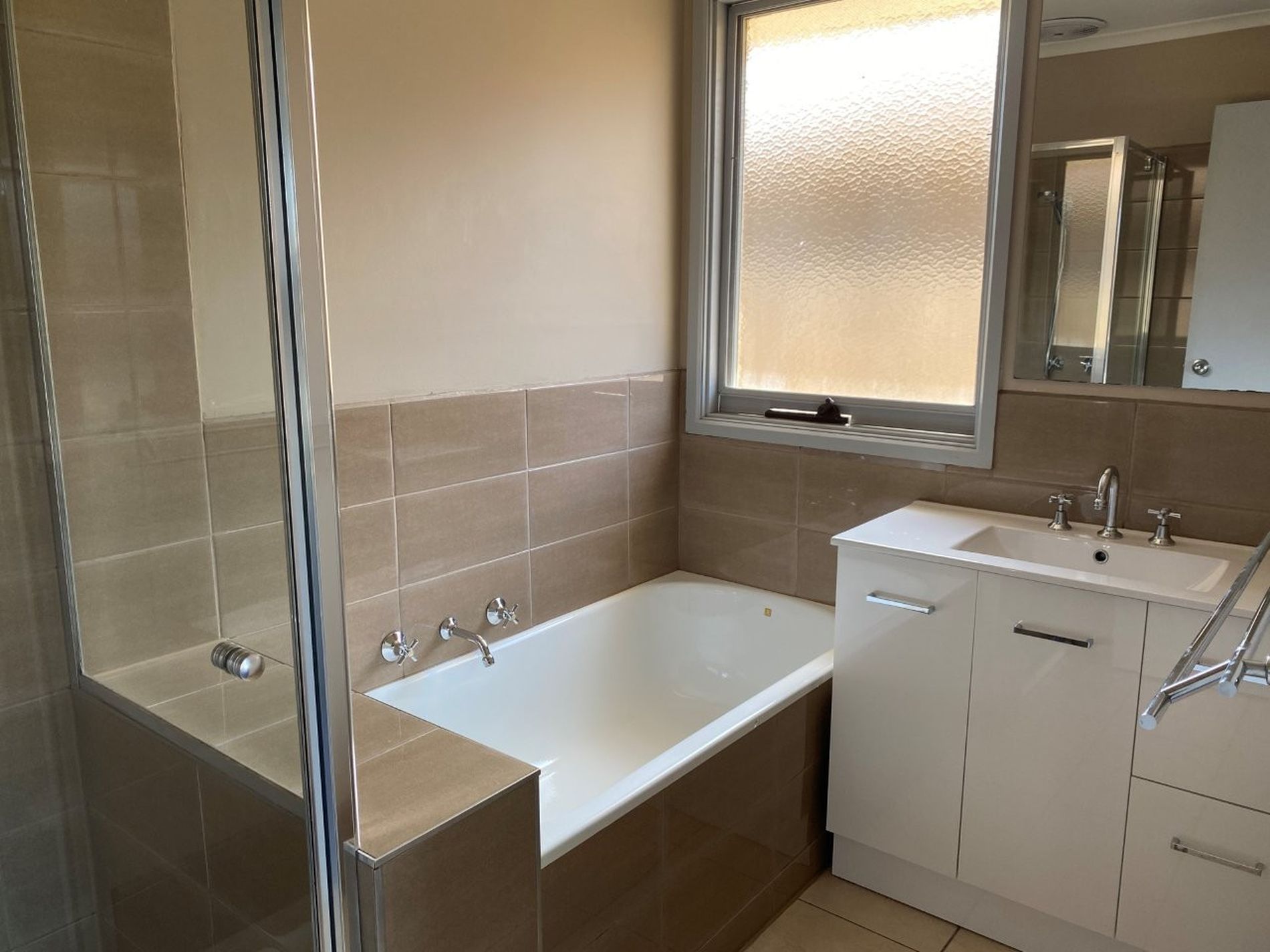 1 / 3 Ganges Court, Werribee
