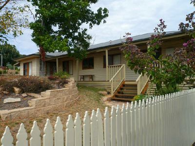 16 HODGE STREET, Beechworth