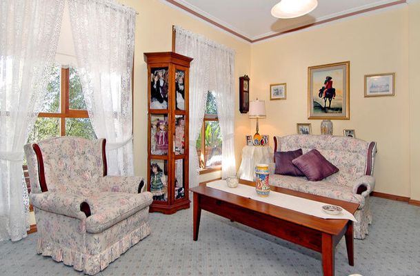 35 The Panorama, Mickleham