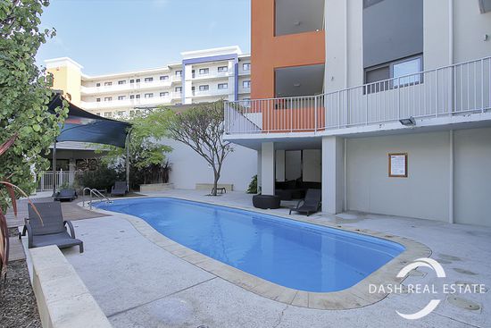 4/2 Walsh Loop, Joondalup