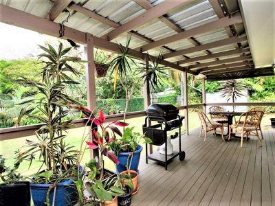 42 Woodlands Drive, Rochedale South