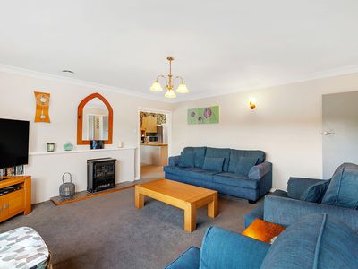 46 Kiwi Crescent, Tawa