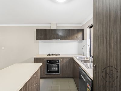 13 / 39 Peppermint Gardens, Aubin Grove