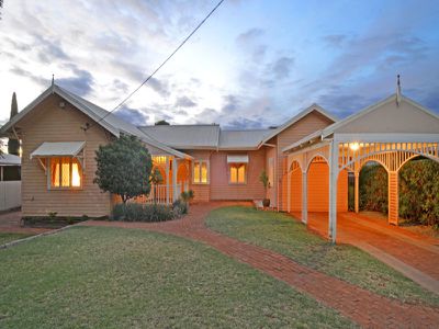 140 Bourke Street, Piccadilly
