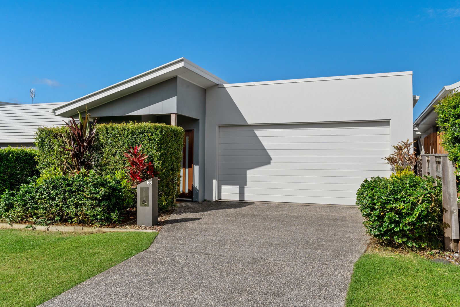 Photo 2 of 23, 66 Berry Terrace, Baringa