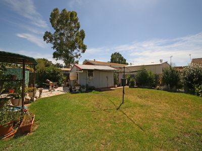 6 Lawson Street, Dubbo