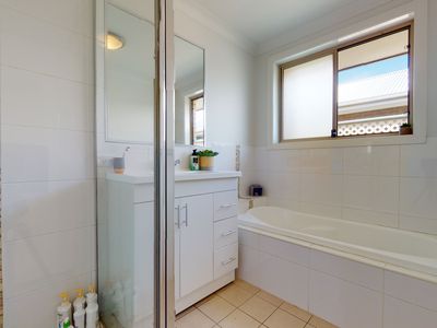 8 Lansdowne Drive, Dubbo