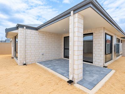 66 Destino Loop, Southern River