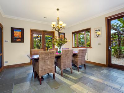 61 Waterfalls Road, Mount Macedon