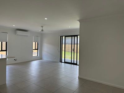 4 Leatherwood Street, Fernvale