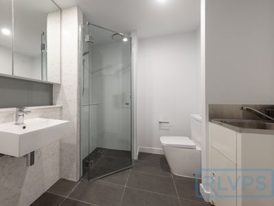 607D  / 2 Tannery Walk, Footscray