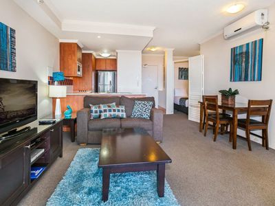 305 / 182 Marine Parade, Labrador