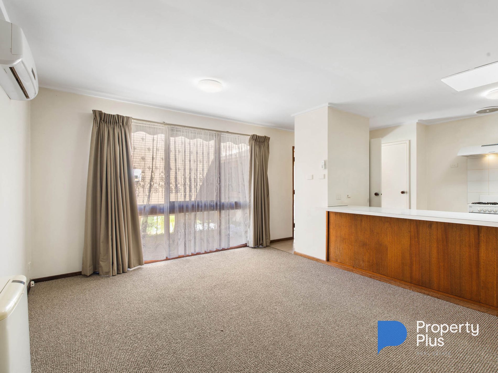 4 / 2 Hallam Street, Flora Hill