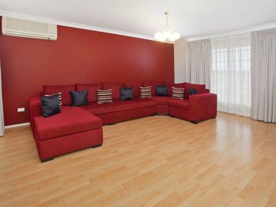 14 Sierra Drive, Horsley