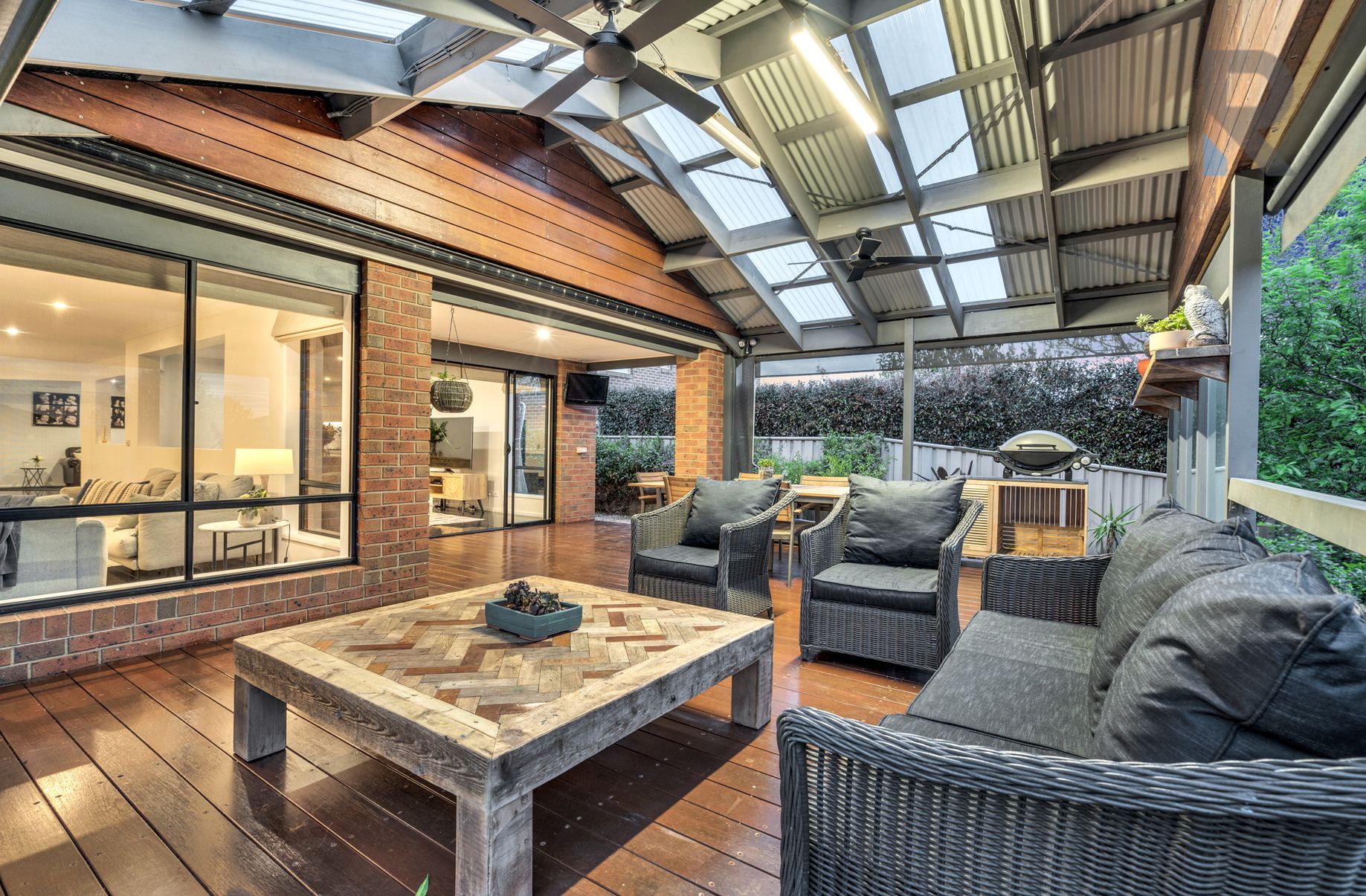 21 Threadneedle Street, Attwood Real Estate City