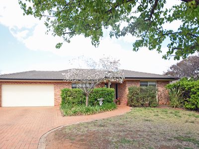 14 Pinehurst Avenue, Dubbo
