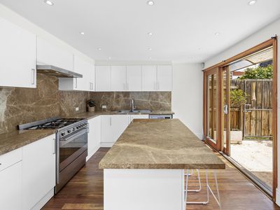 12 Little O'Grady Street, Albert Park