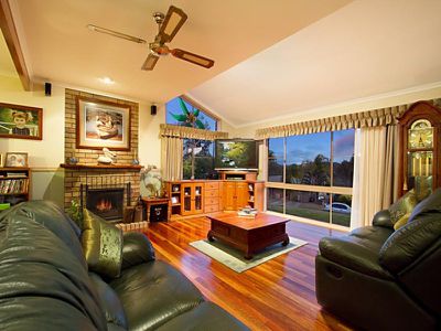 11 Warrandah Street, Rochedale South